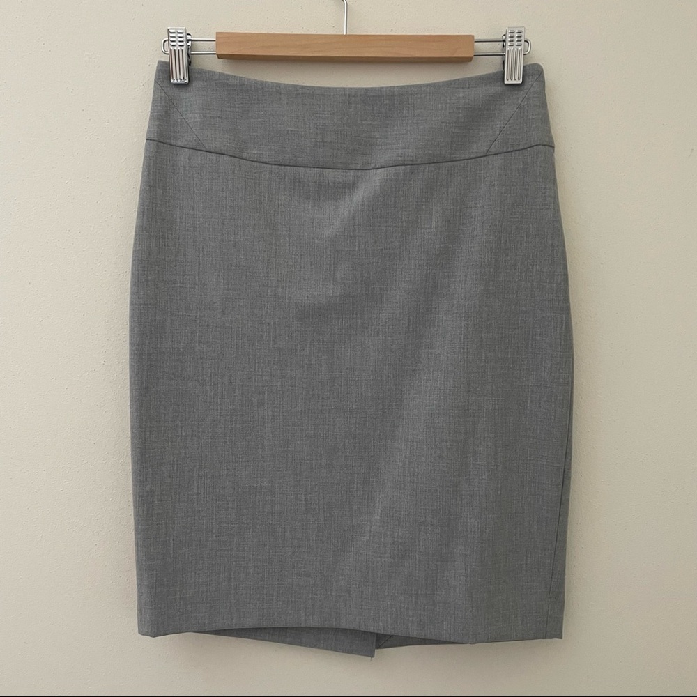 The Limited Light Gray Pencil Skirt Size 2 Excellent Condition